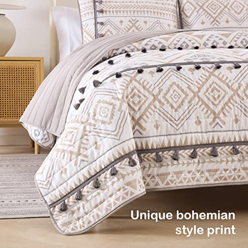 Boho Tassel Quilt Set with Matching Pillow Shams
