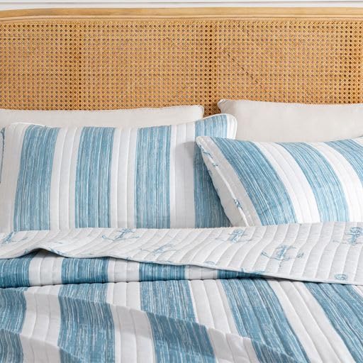 Boho Coastal 3-piece reversible Quilt Set: Dive into Dreamy Beach Vibes!