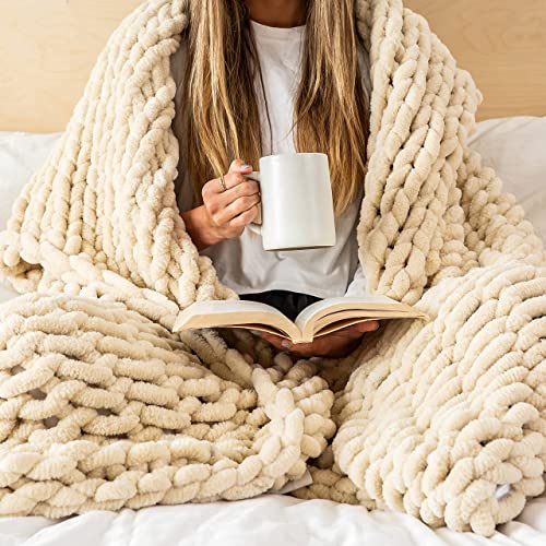 SAMIAH LUXE Large Beige White Chunky Knit Blanket Throw 50x70;Knitted Throw Blankets for Boho Decor,Large Knit Blanket Chunky Yarn;Thick Knitted Blanket Chunky;Thick Cable Knit Throw for Couch/King
